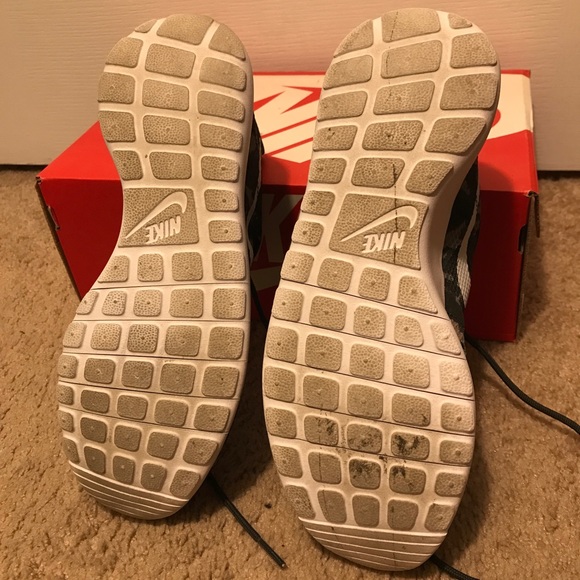 Nike Roshe Run Flight - Picture 3 of 4